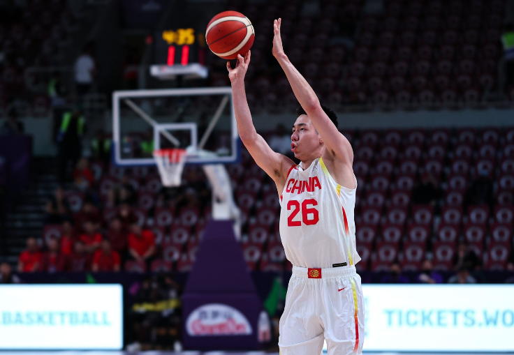 开云注册入口-郭士强最信任锋线!朱俊龙19+5三分3数据全队最高 两场时间均最多